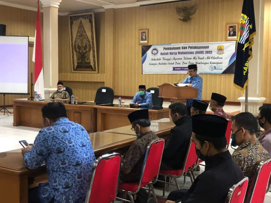 DILEPAS. Bupati hadir dalam pembukaan pelaksanaan KKM STAIMA di aula Nyi Mas Gandasari, Gedung Setda Kabupaten Cirebon.