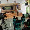 SOSIALISASI REKRUTMEN. Kodim 0615/Kuningan menggelar sosialisasi rekrutmen calon prajurit TNI-AD di Aula Ponpes Al-Ikhlash, Desa Ciawilor, Kecamatan Ciawigebang, Senin (17/01).