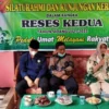 SERAP ASPIRASI. Anggota DPRD Kab Cirebon, Hj Hanifah saat menggelar reses kedua ditahun sidang 2021-2022 yang dibanjiri aspirasi dari masyarakat.