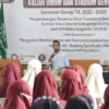 DORONG MAHASISWA. Wakil Bupati HM Ridho Suganda mengajak dan mendorong mahasiswa Program Studi Farmasi, untuk mengembangkan tanaman obat tradisional.