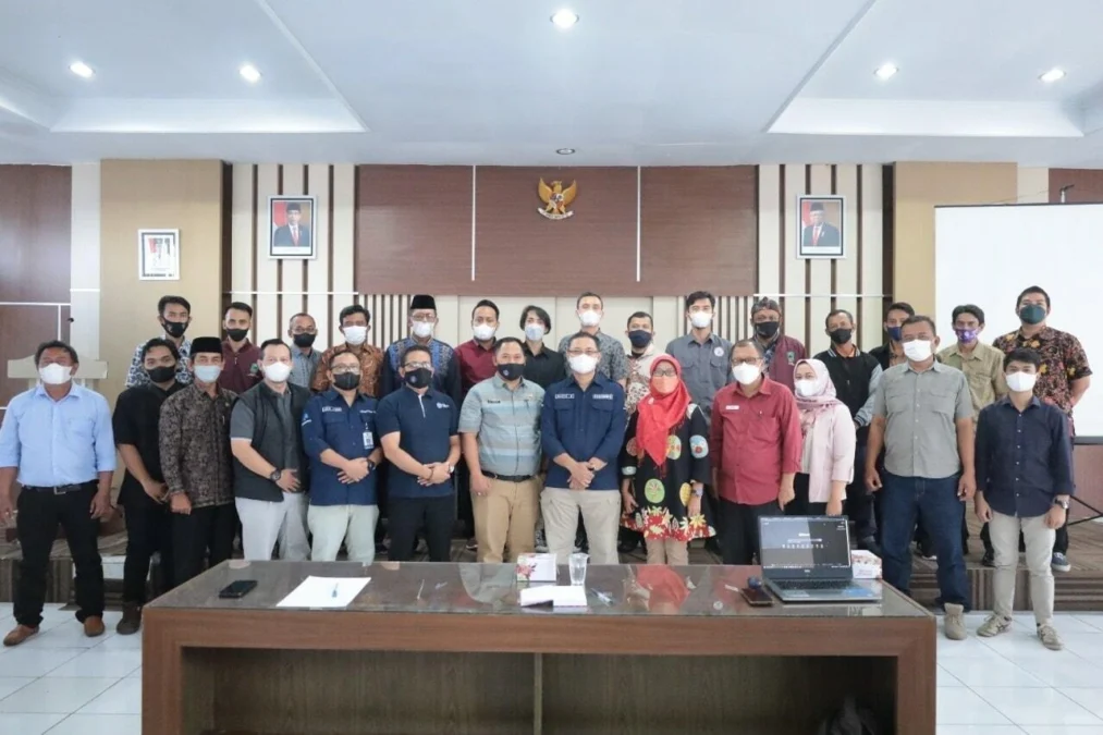 DESA DIGITAL.Selama 2 hari Dinas Komunikasi dan Informatika bersama Dinas Pemberdayaan Masyarakat dan Desa Provinsi Jawa Barat, serta Jabar Digital Service menggelar kegiatan dalam rangka pembangunan Kawasan Desa Digital di Jawa Barat.