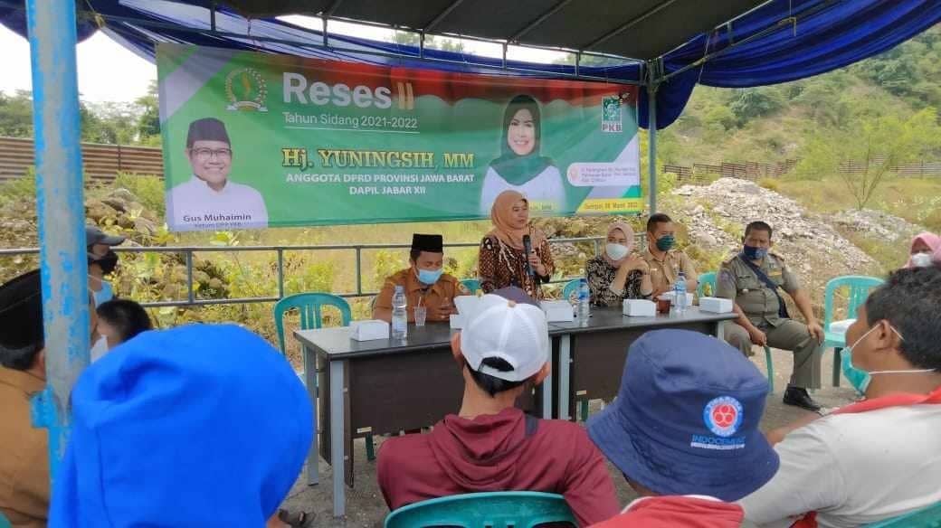 PERLU DIGALI. Anggota DPRD Provinsi Jawa Barat, Hj Yuningsih mengaku mendukung pengembangan Desa Wisata Palimanan Barat.