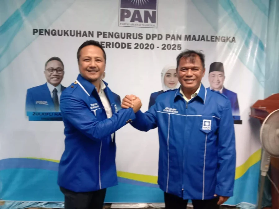 POLITIK. Ketua MPP DPD Pan Majalengka, Tete Sukarsa mendukung wacana penambahan dapil di Kabupaten Majalengka untuk Pemilu 2024 mendatang.