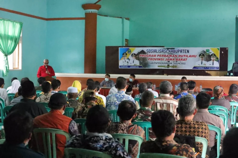 PROGRAM RUTILAHU. Kabupaten Kuningan, mendapatkan bantuan sebanyak 480 runtuk program rumah tidal layak huni (Rutilahu) di 24 desa dari Pemprov Jawa Barat.