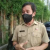 INOVASI. Kadisdukcapil Kabuoaten Cirebon, Iman S menjelaskan Senin besok, tiga Kecamatan sudah bisa melayani pembuatan Adminduk.