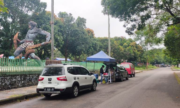 Jl Siliwangi dan Kartini Harus Steril, Pedagang Takjil Dipusatkan di Kawasan Bima Jl Siliwangi dan Kartini Harus Steril, Pedagang Takjil Dipusatkan di Kawasan Bima