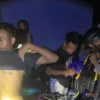 OPERASI. Patroli Samapta Polres Majalengka mengamankan dua pengendara sepeda motor, yang diduga sebagai anggota geng motor, Selasa (19/4) malam.