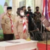 KHIDMAT. Pengurus Mabicab, Kwarcab, dan LPK Gerakan Pramuka Indramayu dilantik oleh Ketua Kwarda Jabar, Atalia Praratya. Struktural Mabicab, Kwarcab, dan LPK Gerakan Pramuka Indramayu dinilai memiliki kemampuan dan proporsional.