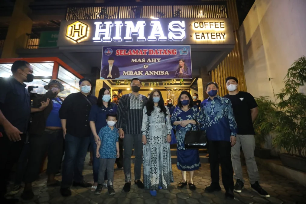 AYH Kunjungi Himas Coffee & Eatery, Jajal Banyak Kuliner