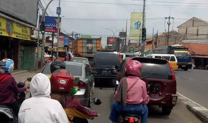 bundaran tugu kujang