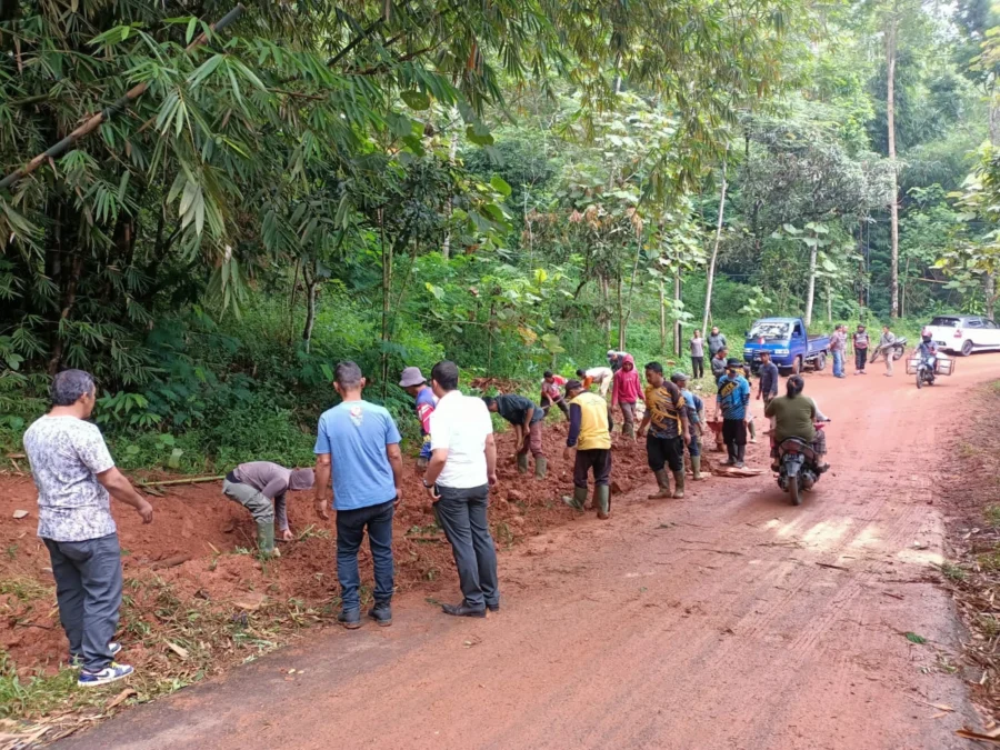 Jalan Margajaya Kecamatan Lemahsugih