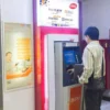 Tutorial 10 Cara Transfer Uang Menggunakan ATM dengan Mudah