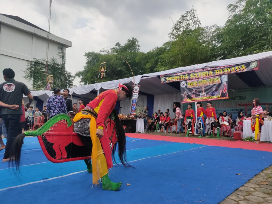 Paguyuban Plat R tampilkan budaya banyumas