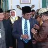 PRESTASI. Prestasi membanggakan kembali diraih IAIN Cirebon berkat inovasi dan kontribusi LP2M di bidang pendidikan dan kemasyarakatan. FOTO : SUWANDI/RAKYAT CIREBON