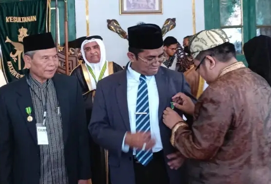 PRESTASI. Prestasi membanggakan kembali diraih IAIN Cirebon berkat inovasi dan kontribusi LP2M di bidang pendidikan dan kemasyarakatan. FOTO : SUWANDI/RAKYAT CIREBON