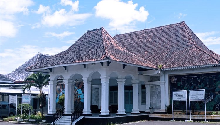 gedung juang