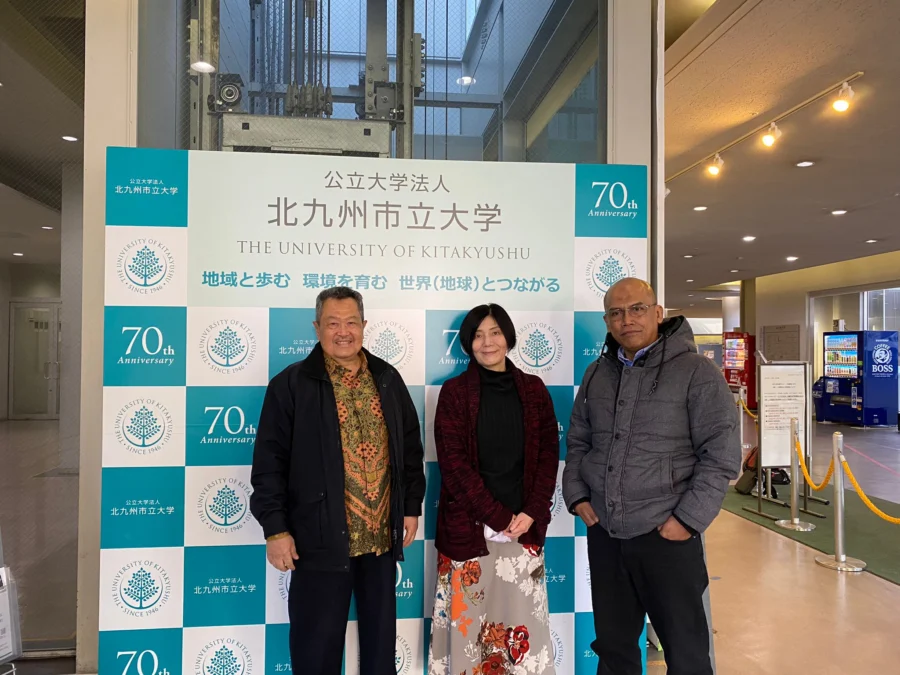 MOU. Pasca Sarjana IAIN Cirebon memperluas jejaring kerja sama antar perguruan tinggi dengan The University Of Kitakyushu, Japan. FOTO : SUWANDI/RAKYAT CIREBON