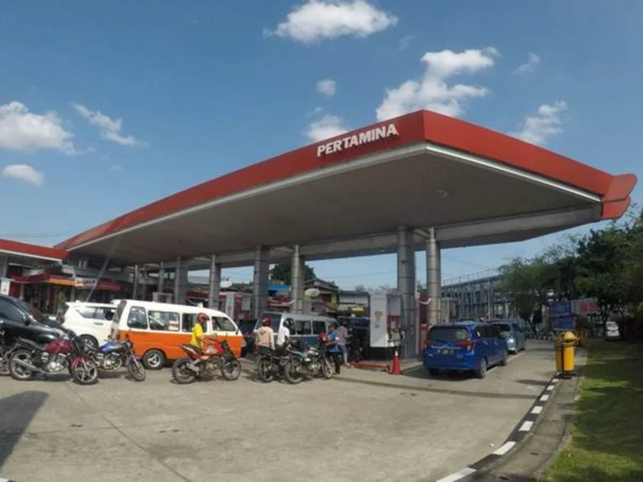 PASOKAN. Insiden kebakaran Depo Pertamina Plumpang Jakarta, berpengaruh pada skema distribusi BBM di wilayah Jawa Bagian Barat. FOTO : PT PERTAMINA FOR RAKYAT CIREBON