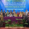 BAHAS. FUA IAIN Cirebon, Dr Anwar Sanusi MAg beserta seluruh jajaran dekan Fakultas Ushuluddin se-Indonesia menerima unduangan Rapat Koordinasi Kebijakan Balitbang dan Diklat tanggal 1-3 Maret 2023 bertempat di Travello Hotel Bandung. FOTO : SUWANDI/RAKYAT CIREBON