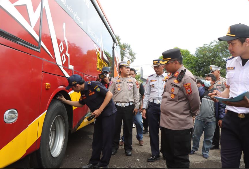 kendaraan angkutan lebaran