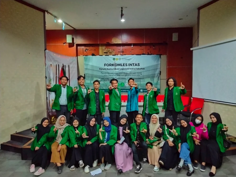 FORUM. (SEMA) Fakultas Ushuluddin dan Adab (FUA) IAIN Syekh Nurjati Cirebon mengadakan acara Forum Komunikasi Legislatif Intra Fakultas (Forkomles Intas), Rabu 05 April 2023. FOTO : SUWANDI/RAKYAT CIREBON