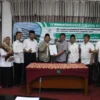 GEDUNG PJJ. Senin (10/4/2023), PT. Total Tanjung Indah melakukan penandatanganan kontrak pembangunan Gedung PJJ dengan IAIN Cirebon. Disaksikan oleh unsur pimpinan, PPK serta stake holder terkait. FOTO : SUWANDI/RAKYAT CIREBON