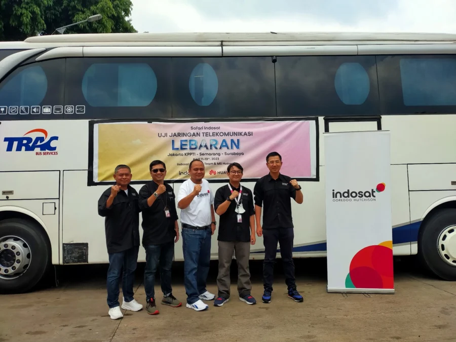 TITIK KHUSUS. Khusus di momen mudik lebaran ini, Indosat Ooredoo Hutchison memprioritaskan titik khusus yang diprediksi penggunaan internetnya membludak atau point of interest (PIO). Salah satunya Tol Cipali. FOTO : SUWANDI/RAKYAT CIREBON