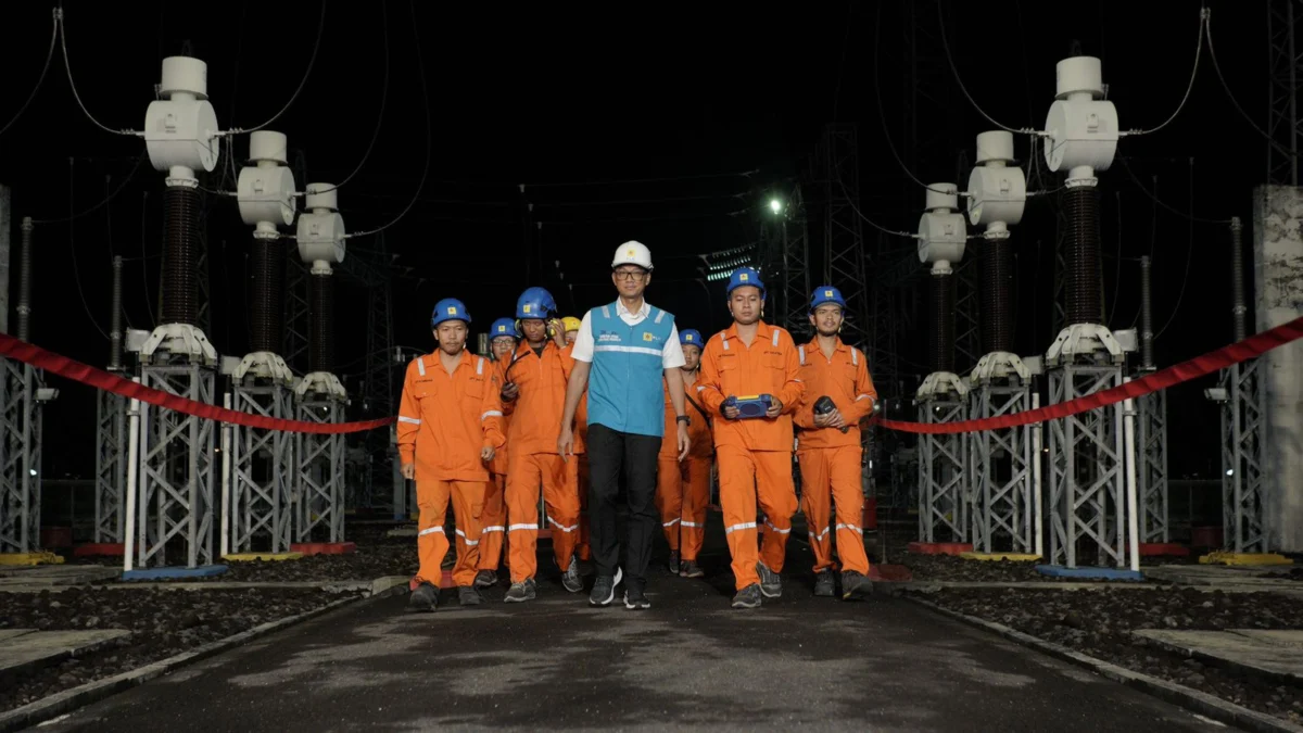 TERBAIK. PLN kembali cetak kinerja keuangan terbaik sepanjang sejarah di tengah kondisi ekonomi yang sedang terguncang di tahun 2022. FOTO: PT PLN FOR RAKCER.ID