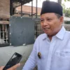 TUGAS BERAT. Wakil Ketua DPW PPP yang juga Wagub Jabar, H Uu Ruzhanul Ulum ditugaskan maju ke DPR RI dari Dapil Jabar VIII sebelum maju pilgub. FOTO: ASEP SAEPUL MIELAH/RAKCER.ID