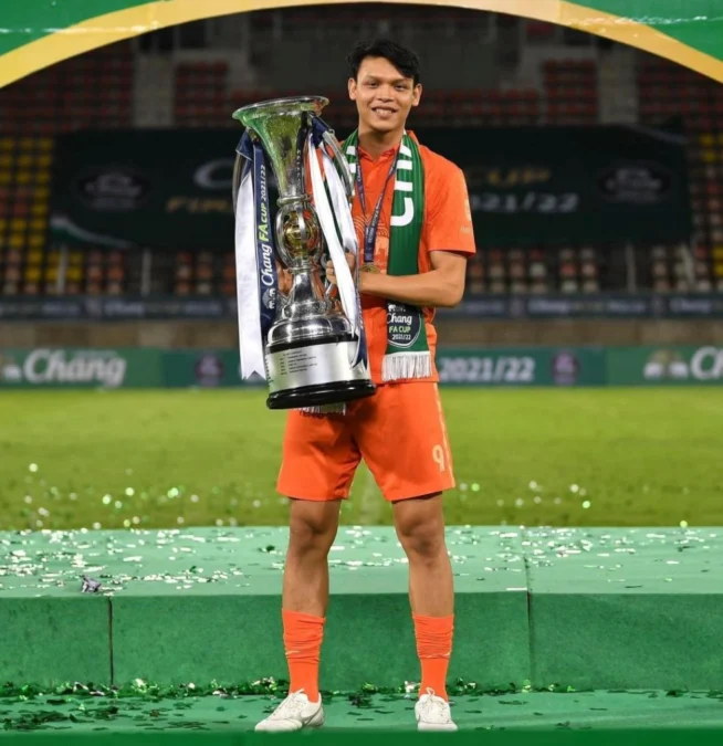 Supachai Chaided Menjadi Pemain Lokal Thailand Satu-Satunya yang Jadi Top Skor di Thai League. Foto: instagram.com/supachai.9