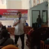 SOSIALISASI. Anggota DPR/MPR RI, Dr Ir H Herman Khaeron melakukan kunjungan ke Desa Pangarengan, Kecamatan Pangenan, Kabupaten Cirebon, dalam rangka Sosialisasi 4 Pilar Kebangsaan. FOTO: HERMAWAN/RAKYAT CIREBON