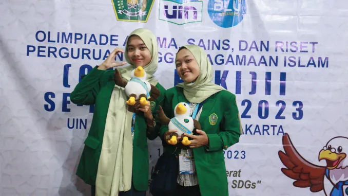 Lomba debat Bahasa Inggris IAIN Cirebon