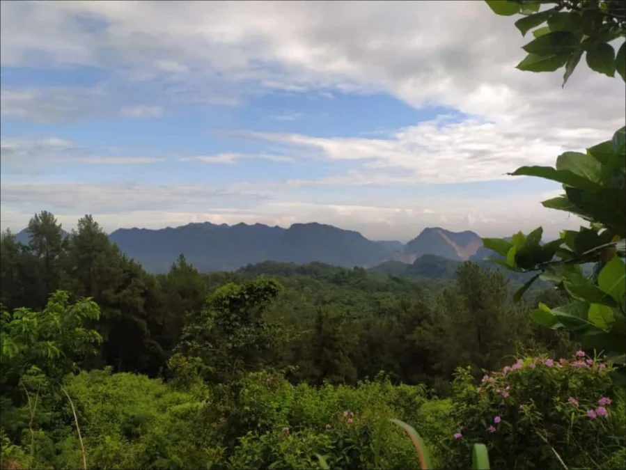 Bumi Perkemahan Curug Leles di Majalengka