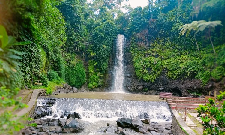 Curug Bangkong