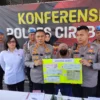 tukang bubur di cirebon kena tipu 310 juta