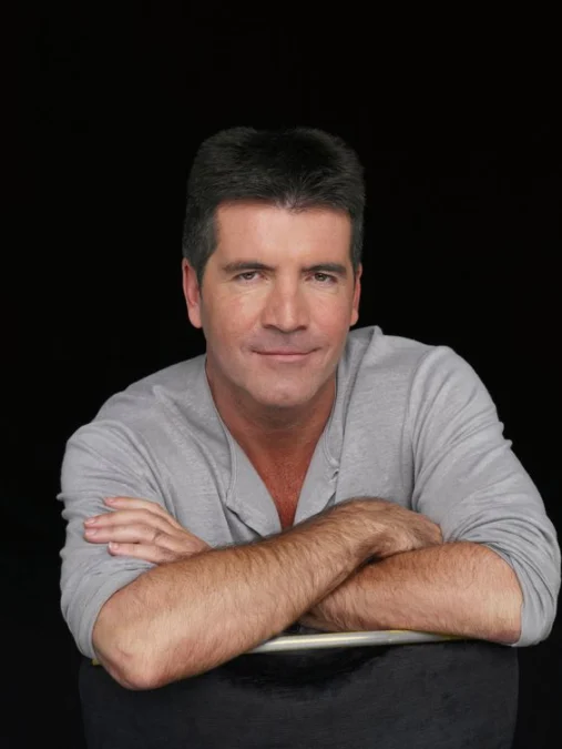 Simon Cowell seorang juri GTA yang memberikan tiket Golden Buzzer kepada Putri