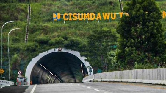 Jalan Tol Cisumdawu Resmi Dibuka