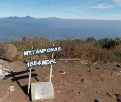 Gunung Tampomas