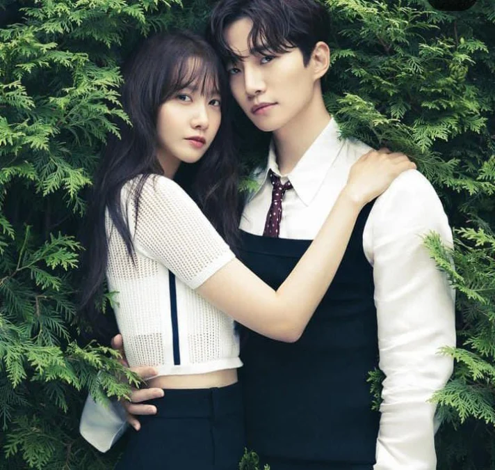 Yoona SNSD dan Junho 2PM