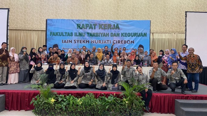 Rapat Kerja FITK Tunjang Akselerasi IAIN Cirebon Jadi Kampus Siber