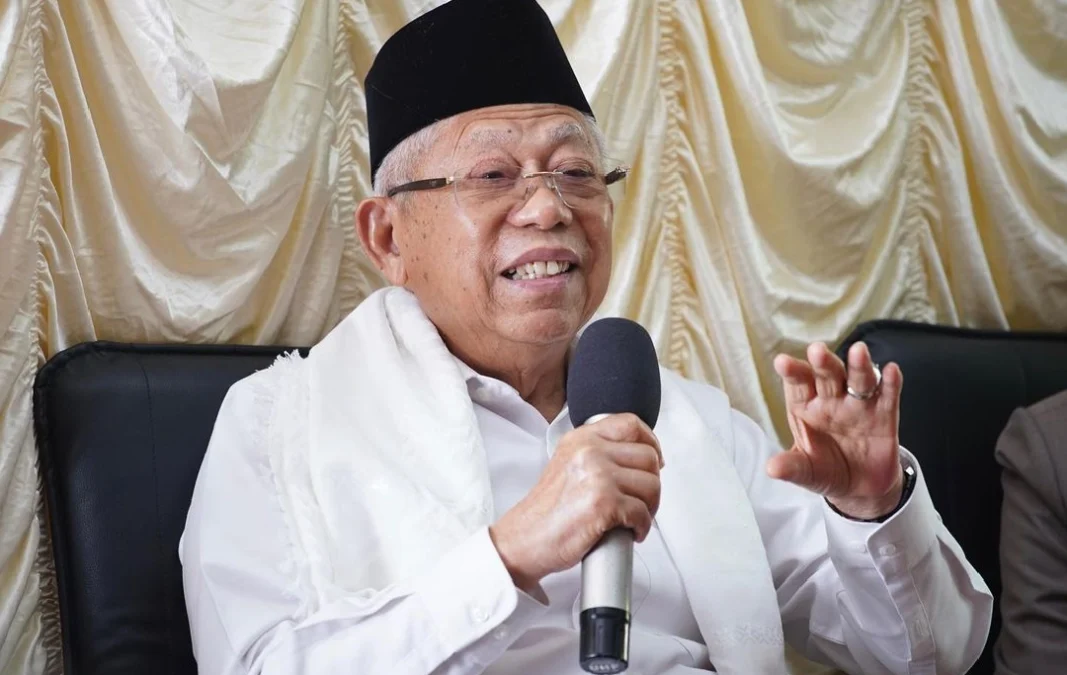 KUNJUNGI. Wakil Presiden RI, Prof Dr KH Ma'ruf Amin bakal berkunjung ke Cirebon, Jumat dan Sabtu (25-26/8/2023). Didampingi sang istri, Hj Wury Ma’ruf Amin, kedatangan orang nomor dua di Indonesia ini bakal temui dua pimpinan pondok pesantren tertua di Cirebon. FOTO : IST/RAKYAT CIREBON