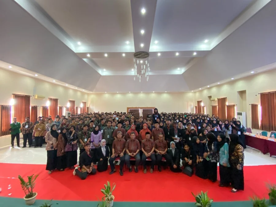 PBAK. Semangat keunggulan dan transformasi bergema dalam Pengenalan Budaya Akademik dan Kemahasiswaan Fakultas Ushuluddin dan Adab (FUA) pada tanggal hari Selasa, 22 Agustus 2023. FOTO : IST/RAKYAT CIREBON