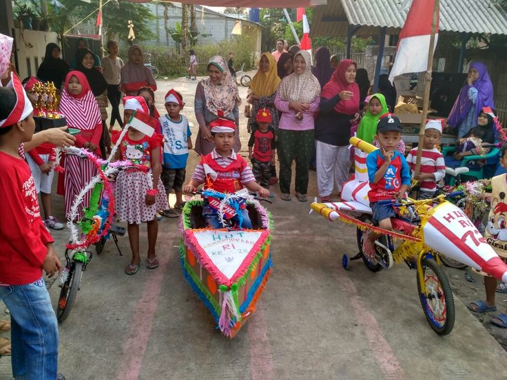 lomba sepeda hias