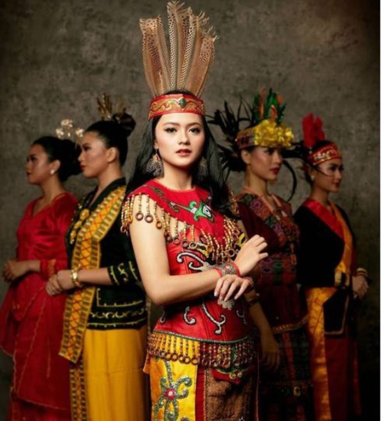 10 Rekomendasi Kostum 17 Agustus yang Unik dan Menarik untuk Merayakan