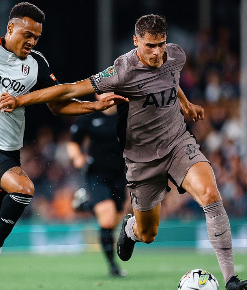 Fulham vs Tottenham Hotspur di Piala Liga Inggris 2023/24 : Hotspur harus Tersingkir dari Piala Carabao Cup Usai Kalah Adu Pinalti