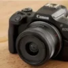 Cek Spesifikasi Canon EOS R100, Kamera entry-level APS-C RF-mount Terbaik