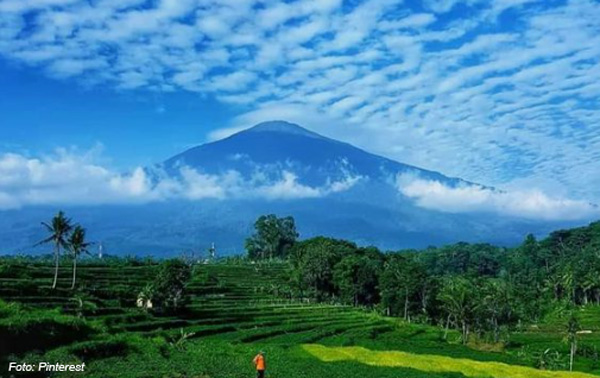 Inilah 6 Misteri Gunung Ciremai Dibalik Keindahan Alamnya