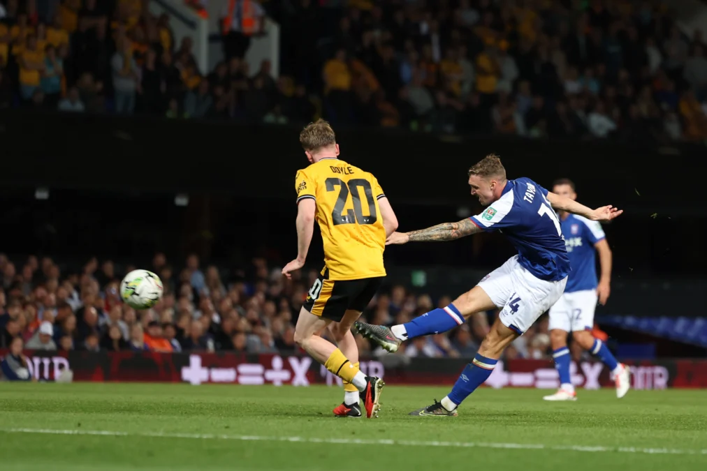 Hasil Ipswich vs Wolves