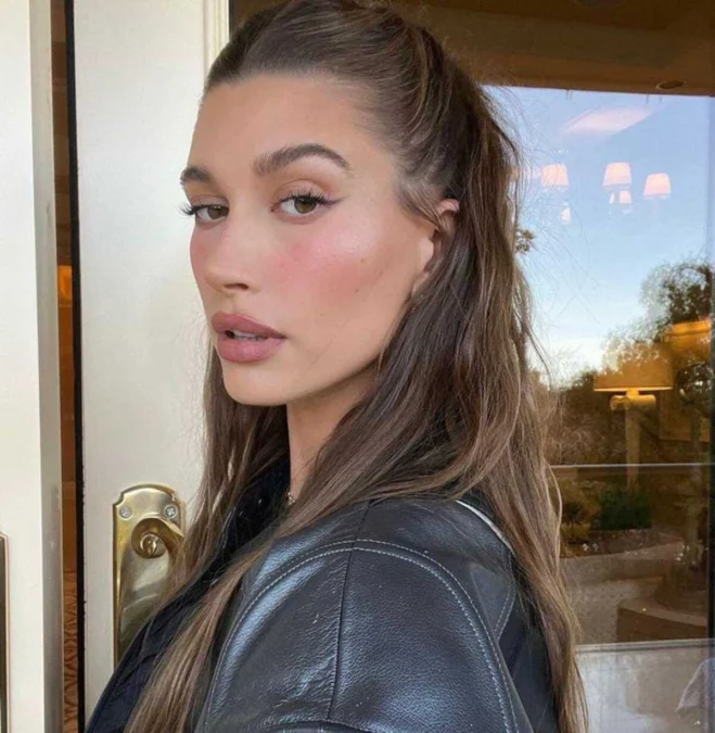 Hailey Bieber