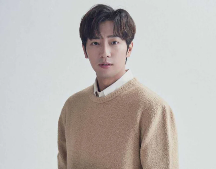 Lee Sang Yeob